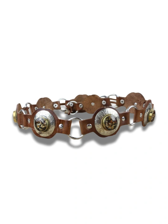 Cinturón Boho de Piel con Conchos y Anillas Metálicas - CJ2345