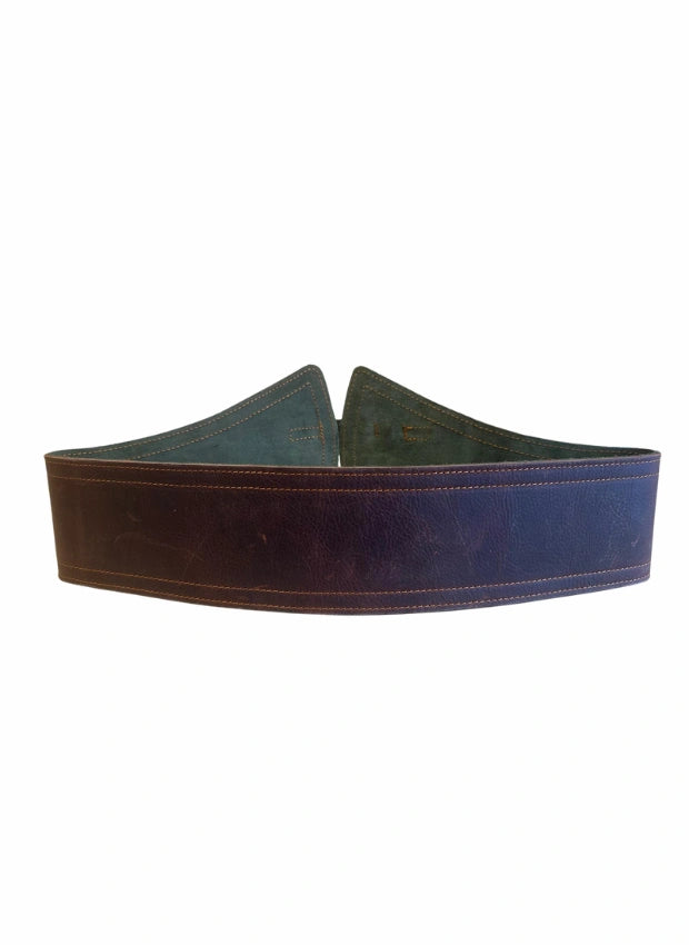 detalle marrón oscuro cinturón de piel marrón oscuro para unisex — ref. CJ1248