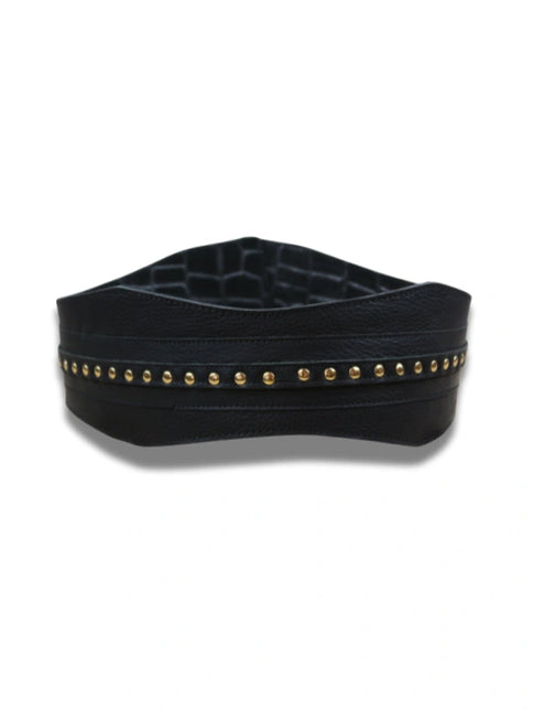 detalle negro fajin de piel grabada efecto cocodrilo con tachuelas — ref. CJ1256
