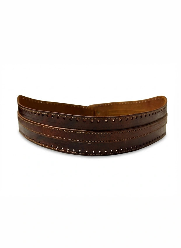 detalle marrón oscuro cinturón de piel marrón oscuro para unisex — ref. CJ10248
