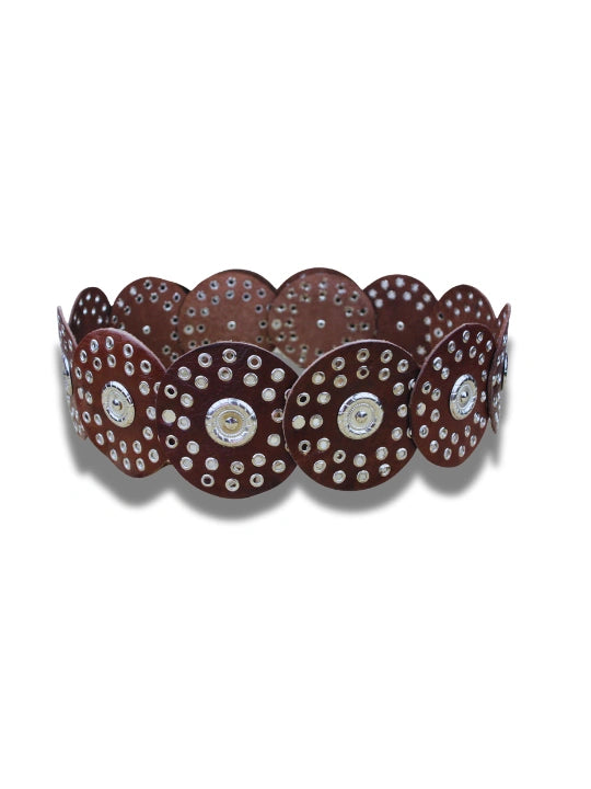 vista 6 marrón cinturon de cuero con conchos marrón — CJ0155