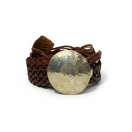 cinturón de piel marrón para unisex marrón vista frontal — CJ6637